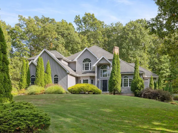 15 Barbaras Way, Ellington, CT 06029