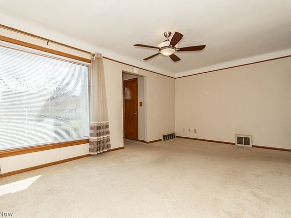 5th image of 428 E 274th St