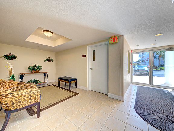 4th image of 8914 Puerto Del Rio Dr Unit 203