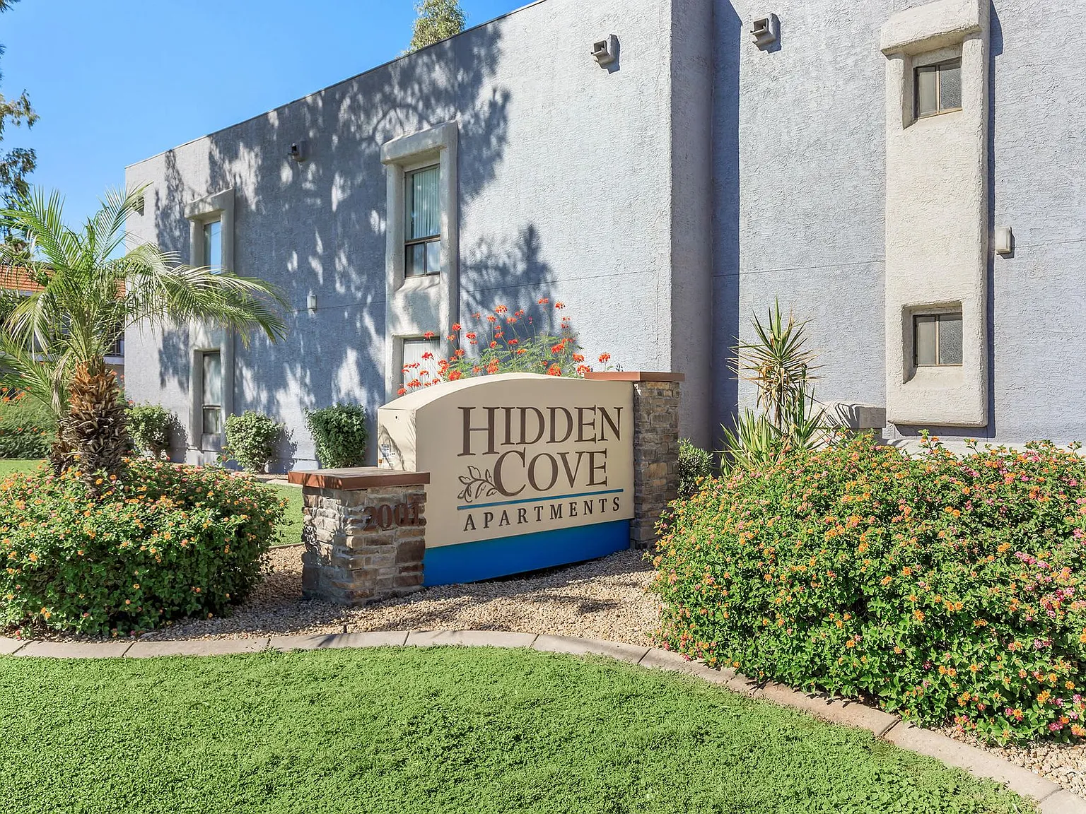 Hidden Cove Apartments — Photo 2