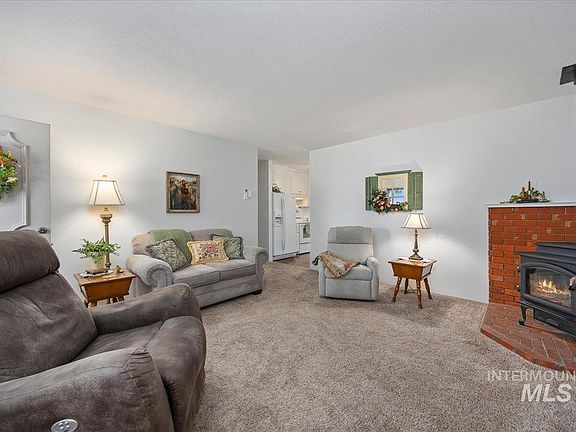 5th image of 188 S Crystal Dr