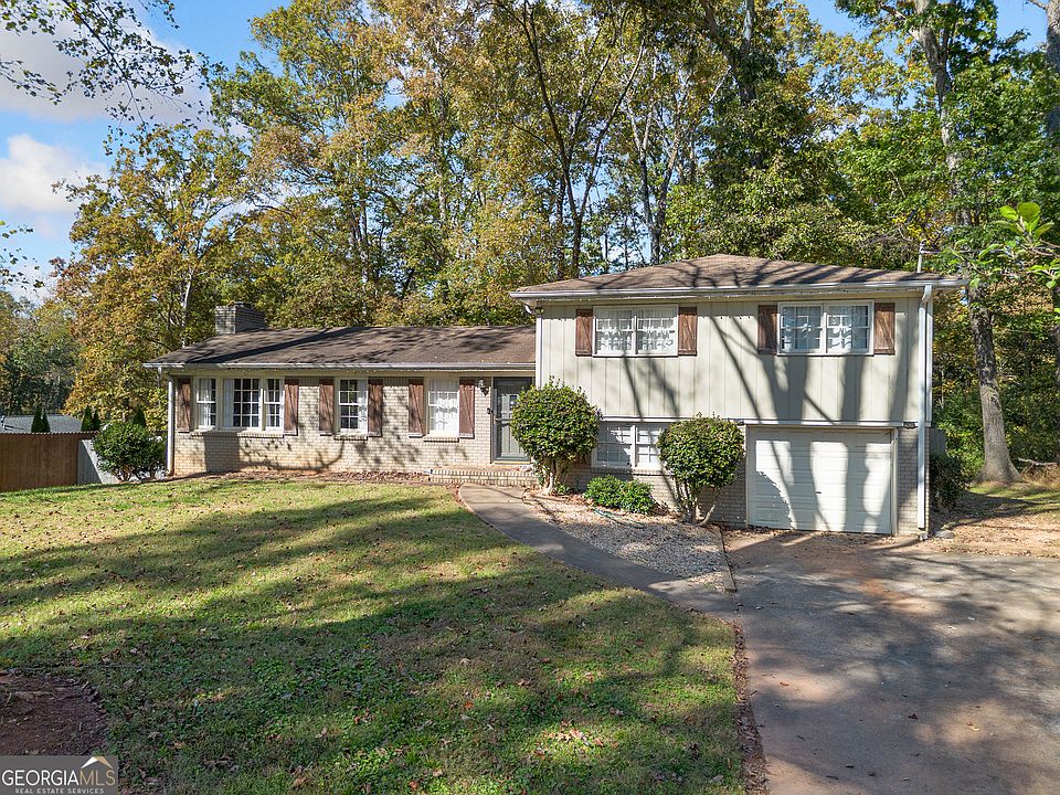 1st image of 5543 Forest Dr