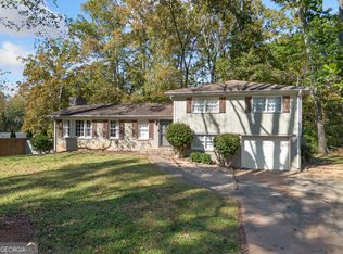 5543 Forest Dr, Acworth, GA 30102