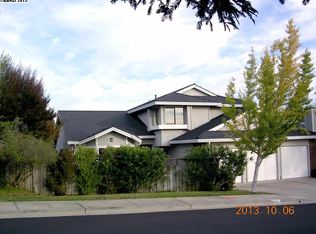 6262 Viewcrest Dr, Oakland, CA