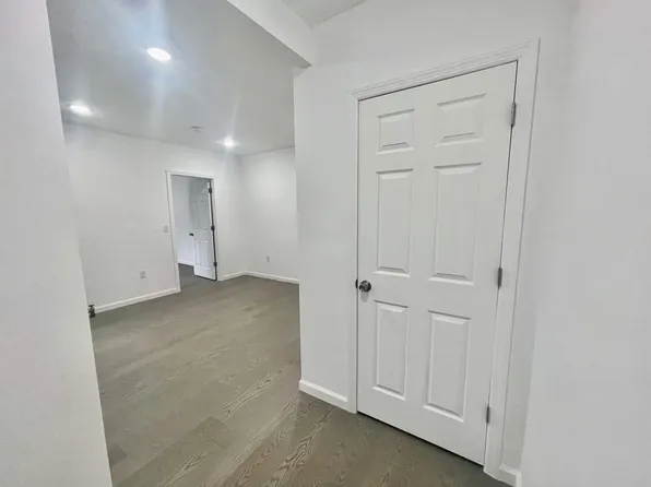 35 Rock Street image 12 of 30