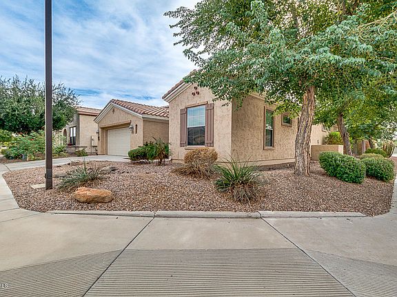 4th image of 4041 E Donato Dr