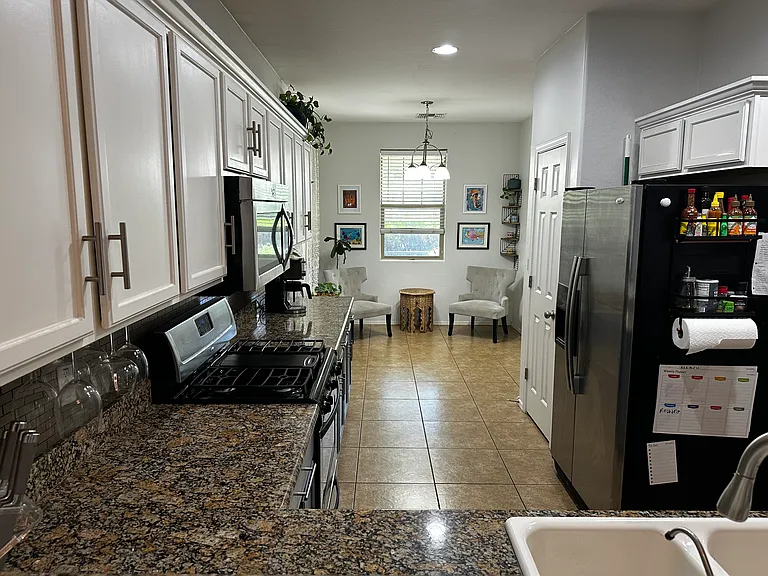 14934 W Georgia Dr — Photo 5