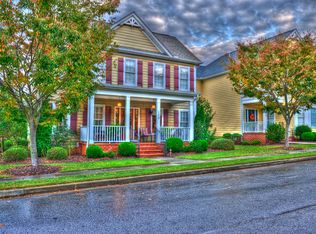 128 Applewood Dr, Greenville, SC 29615