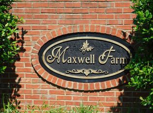 25 Ravenfield Rd, Taylorsville, GA 30178