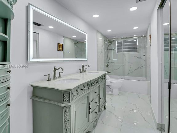 5th image of 3990 NW 42nd Ave APT 403