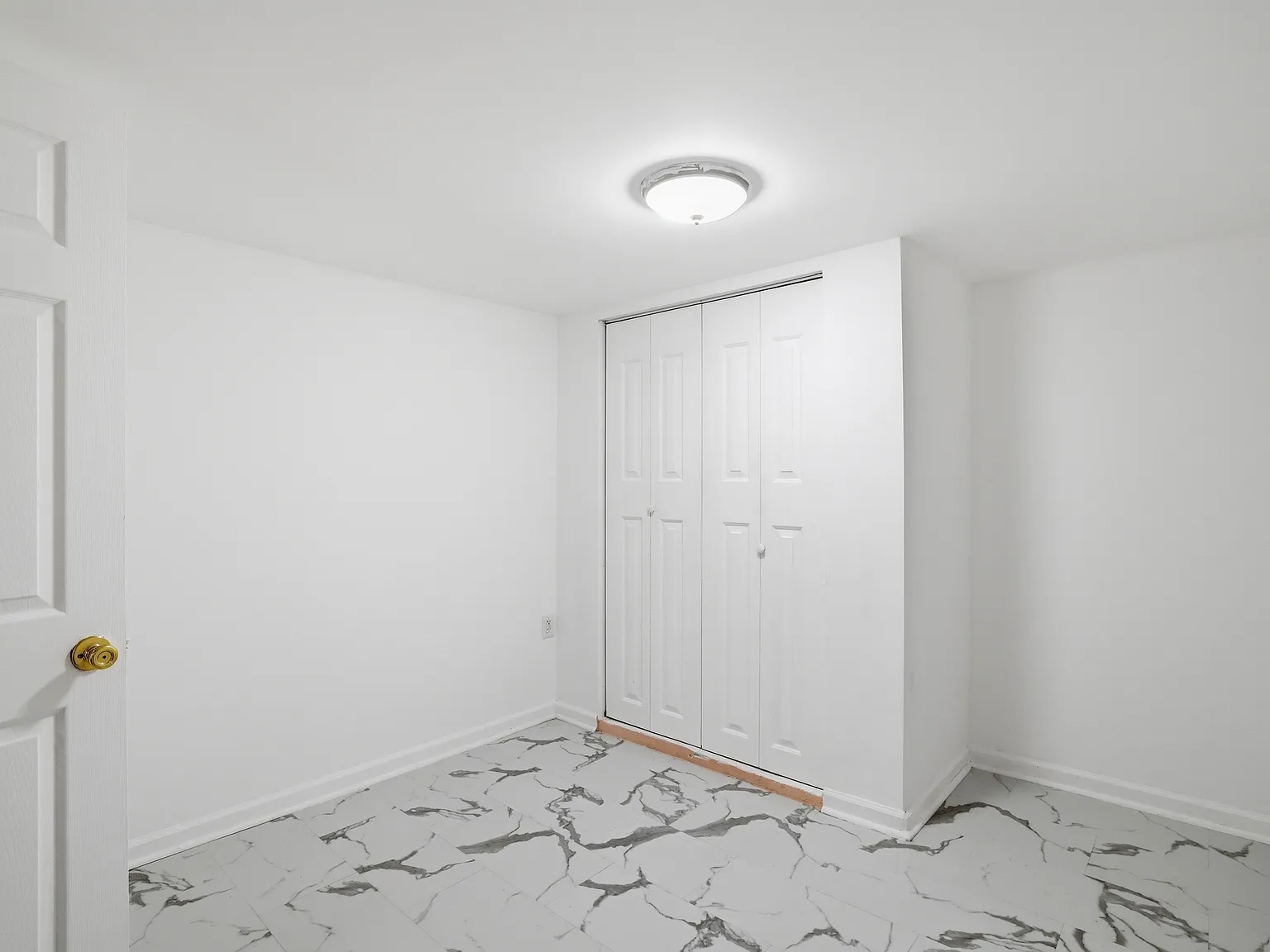 3 bed, 2.5 bath, 1480 sqft, $2,200 — Photo 4