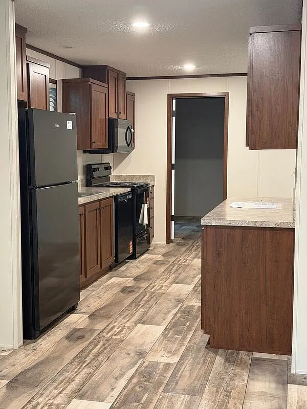 3 bed, 2.0 bath, $69,995 — Photo 3