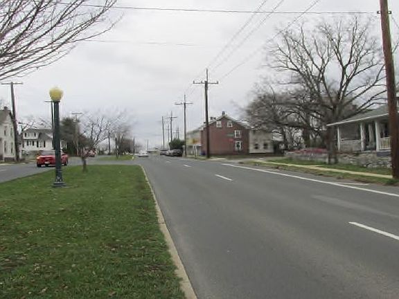 3rd image of 204 E Wilson Blvd