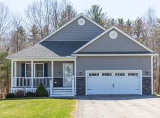 25 Cobblestone Dr, Hudson, NH 03051