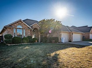 5304 SW Ashbrook Ave, Lawton, OK 73505