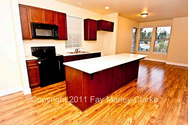 1st image of 8911 Gravelly Lake Dr SW APT 136