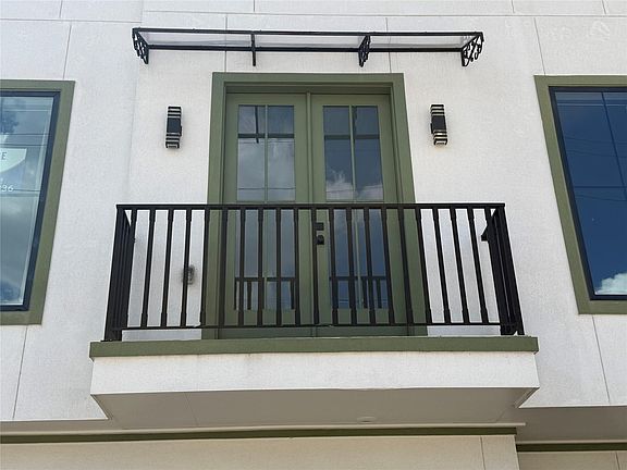 5th image of 3316 McKinney St