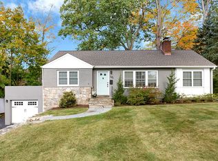 121 Hartswood Rd, Stamford, CT 06905