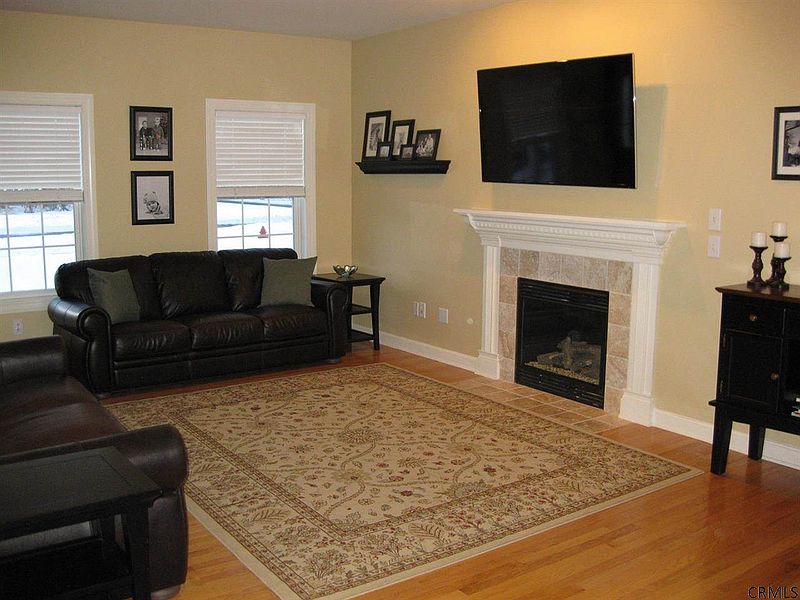 4th image of 17 FOXGLOVE Way