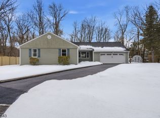 1 Colonial Rd, Rockaway, NJ 07866