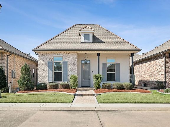 2nd image of 324 Rue Petite