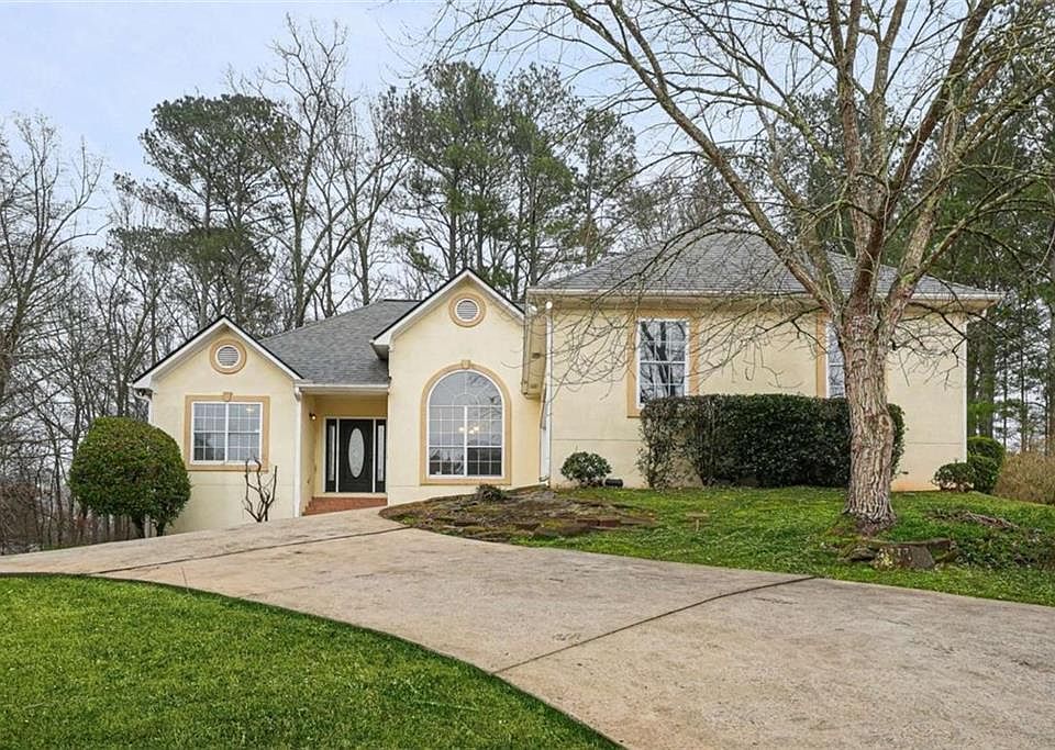 1st image of 142 Acadian Dr