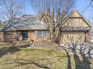 4159 E University St, Springfield, MO 65809