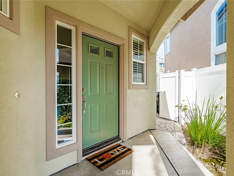 18662 Park Meadow Ln — Photo 2