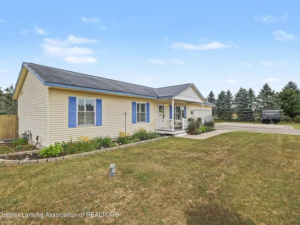 2036 Sunrise Ct, Gaylord, MI 49735