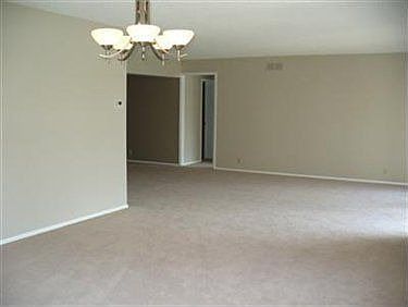 3rd image of 1006 Bunker Dr APT 307