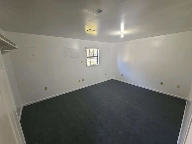 505 Leblanc St — Photo 8