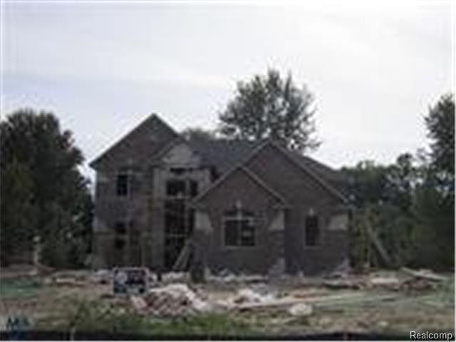1st image of 61015 Pinehurst Dr