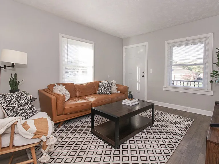 7329 Ward Rd — Photo 8