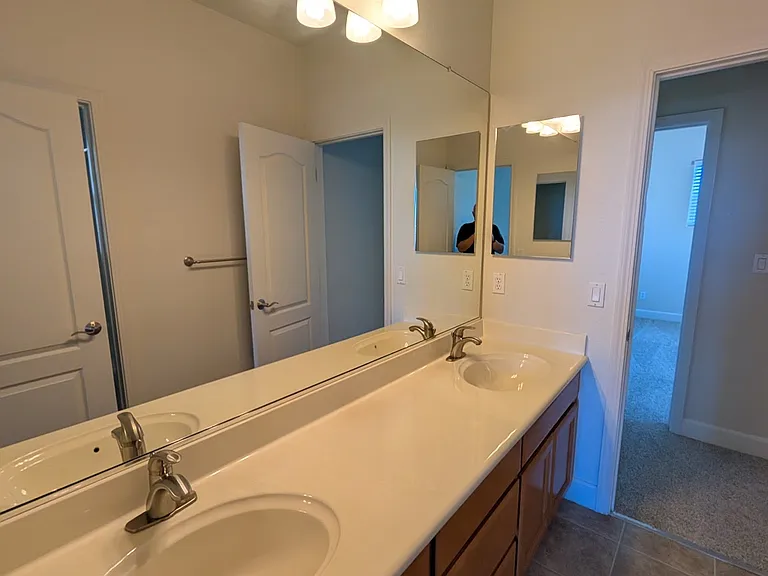 208 Yellow Rose Cir — Photo 18