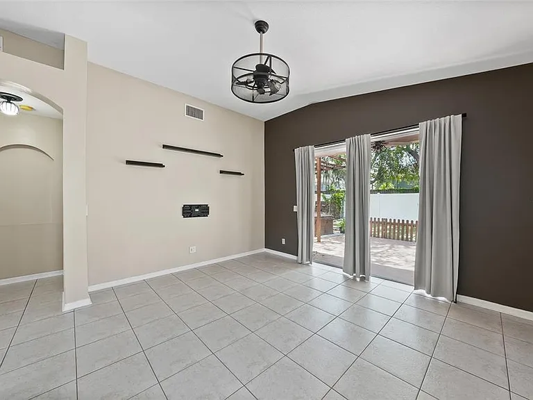 13804 Sigler St — Photo 14