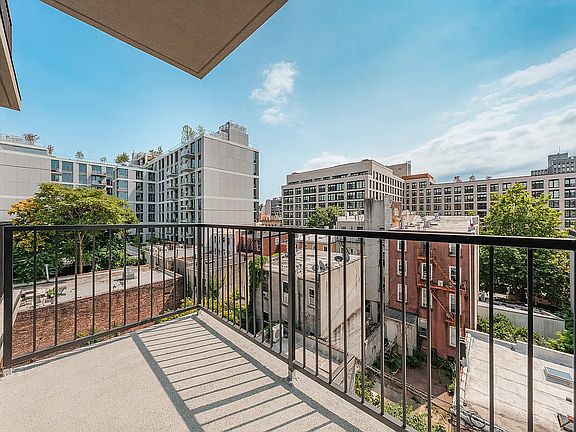 5th image of 558 Sackett St #6E