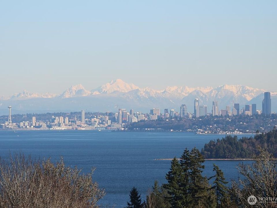 1st image of 3188 Hinkley Road SE