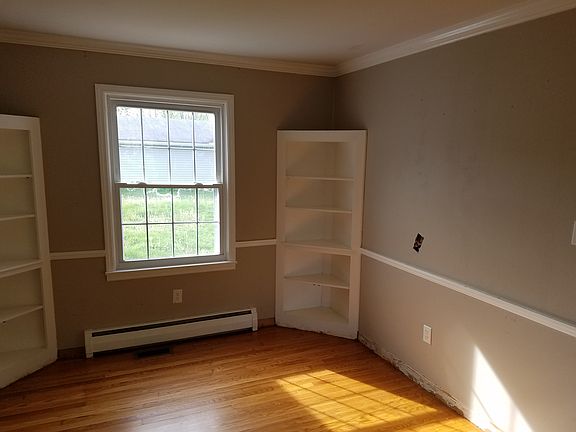 2nd image of 701 Warren Ave Lot 55