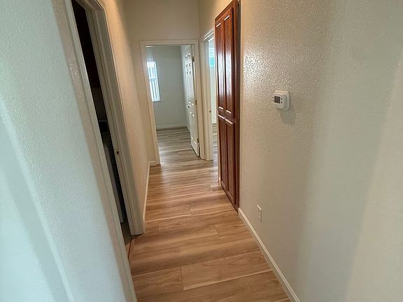 3rd image of 2988 La Vina Cir