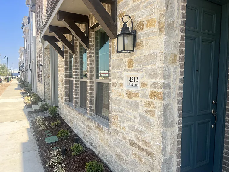 4512 Ward St — Photo 31