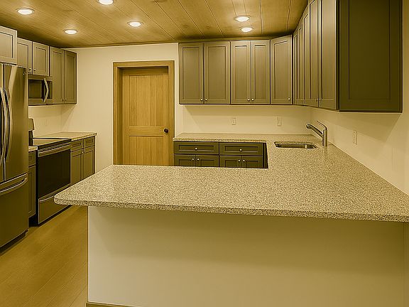 2nd image of 4214 Blue Ridge Dr
