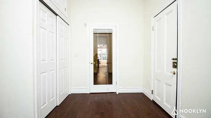 Rented by Nooklyn NYC LLC | media 31