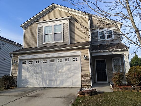 2nd image of 1015 Collington Dr