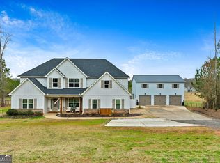 127 Roberts Pond Rd, Senoia, GA 30276