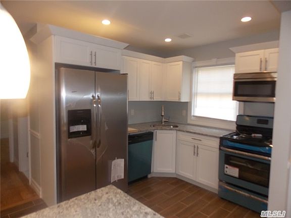 5th image of 8830 Sabre St