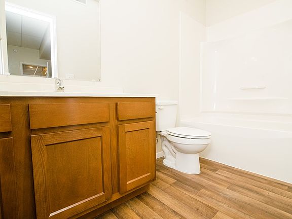 5th image of 3702 W Truman Blvd #127