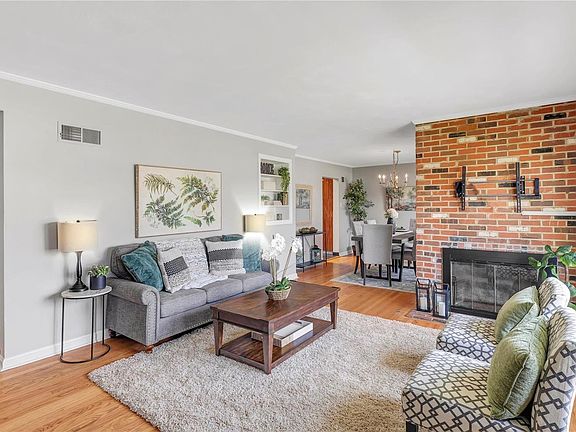 5th image of 5917 Childress Ave