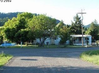 1087 Hayhurst Rd, Yoncalla, OR 97499