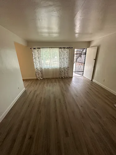 444 Grand Ave #P Photo 1
