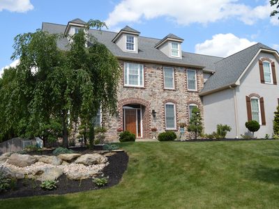 4838 S Hedgerow Dr, Allentown, PA, 18103